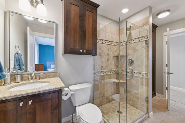 633 Park Street E, Wayzata, MN 55391