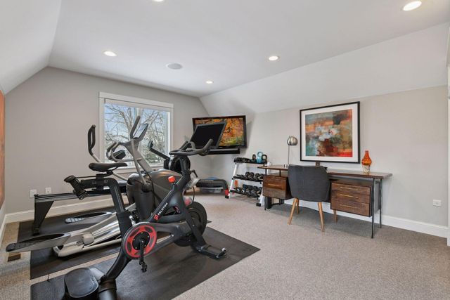 633 Park Street E, Wayzata, MN 55391