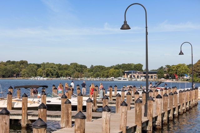 633 Park Street E, Wayzata, MN 55391