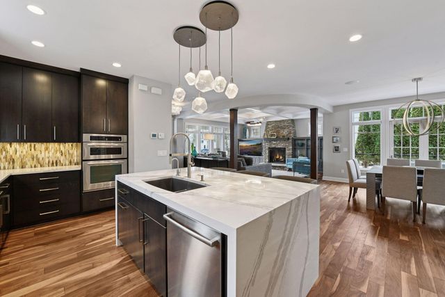 633 Park Street E, Wayzata, MN 55391