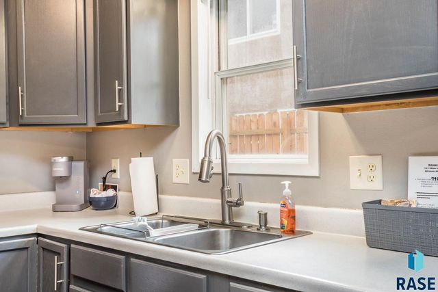 126 S Williams Ave Avenue, Sioux Falls, SD 57104