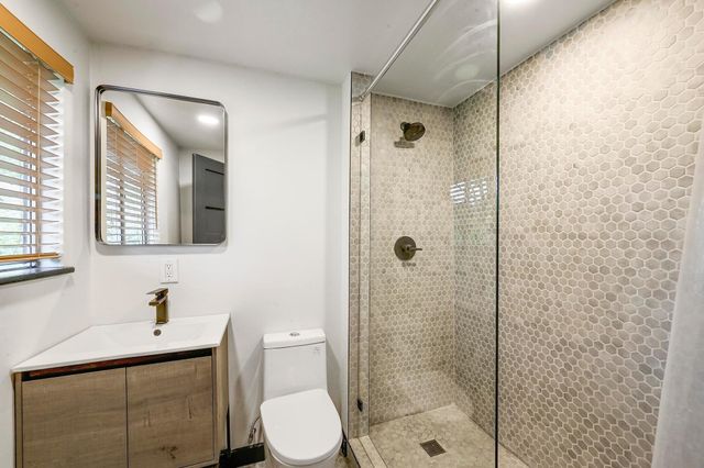 1711 Brentwood ST B, Austin, TX 78757