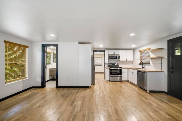 1711 Brentwood ST B, Austin, TX 78757