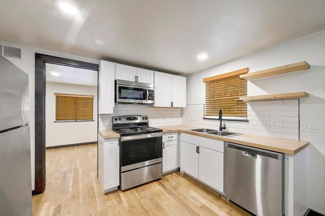 1711 Brentwood ST B, Austin, TX 78757