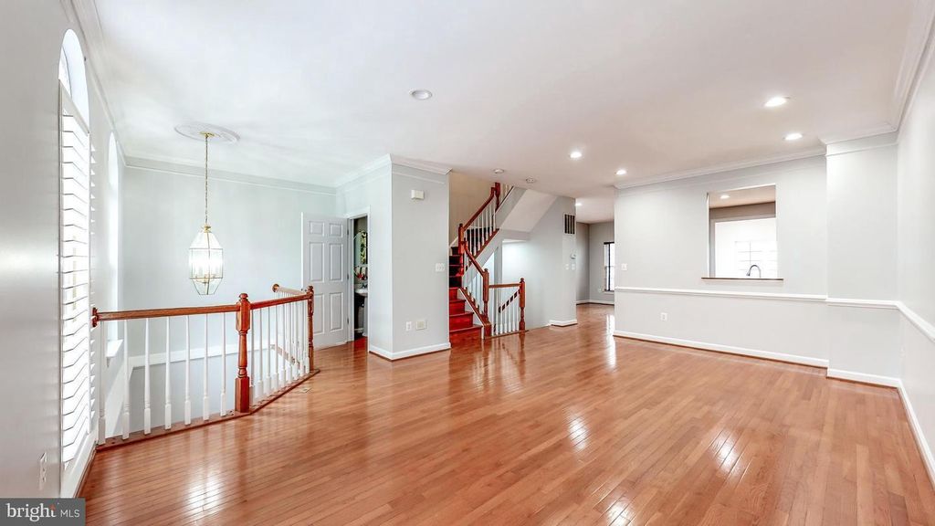 11618 PARK VISTA BLVD, Fairfax, VA 22030