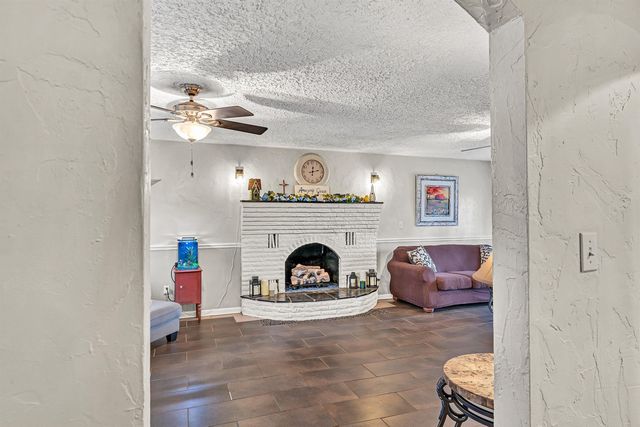 1005 Chestnut Mountain DR, Vinton, VA 24179