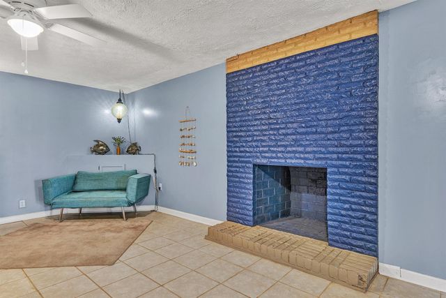 1005 Chestnut Mountain DR, Vinton, VA 24179