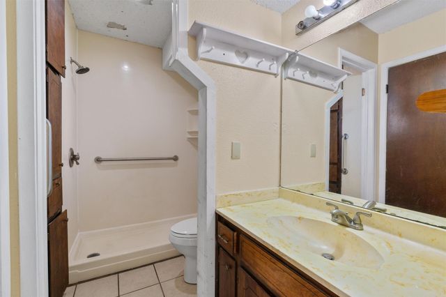 4809 BAYSIDE DR, Austin, TX 78744
