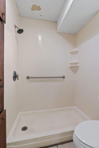 4809 BAYSIDE DR, Austin, TX 78744