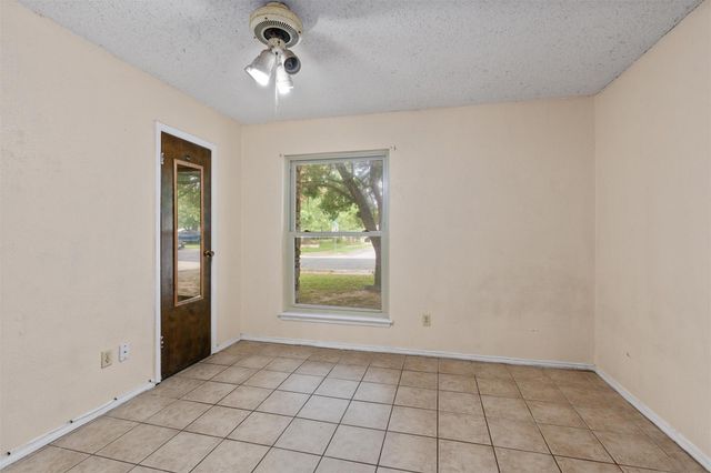 4809 BAYSIDE DR, Austin, TX 78744