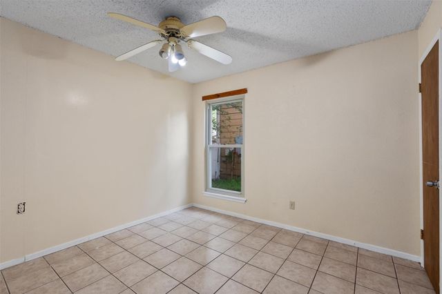 4809 BAYSIDE DR, Austin, TX 78744