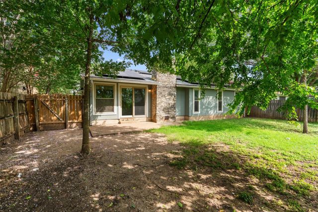 4809 BAYSIDE DR, Austin, TX 78744