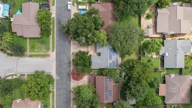 4809 BAYSIDE DR, Austin, TX 78744