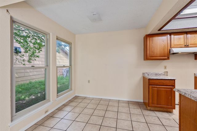 4809 BAYSIDE DR, Austin, TX 78744