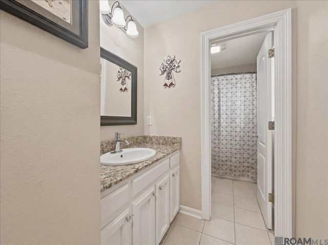 30961 Linder Rd, Denham Springs, LA 70726
