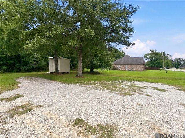 30961 Linder Rd, Denham Springs, LA 70726
