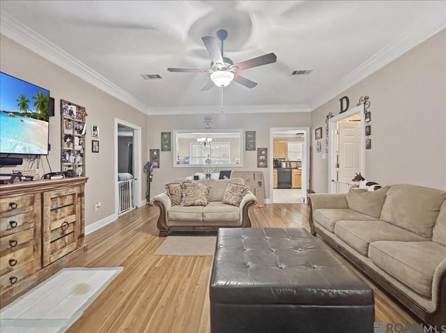 30961 Linder Rd, Denham Springs, LA 70726