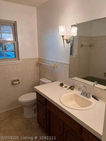 3010 Riverbend Drive, Fort Smith, AR 72903