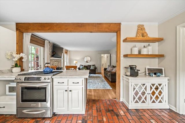 2345 KIRBY WOODS CV, Memphis, TN 38119