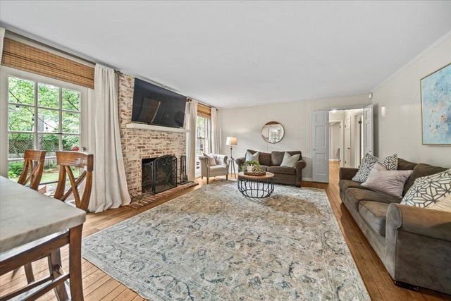 2345 KIRBY WOODS CV, Memphis, TN 38119