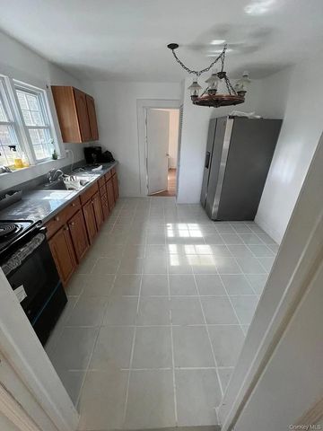 98 New Paltz Road A, Highland, NY 12528