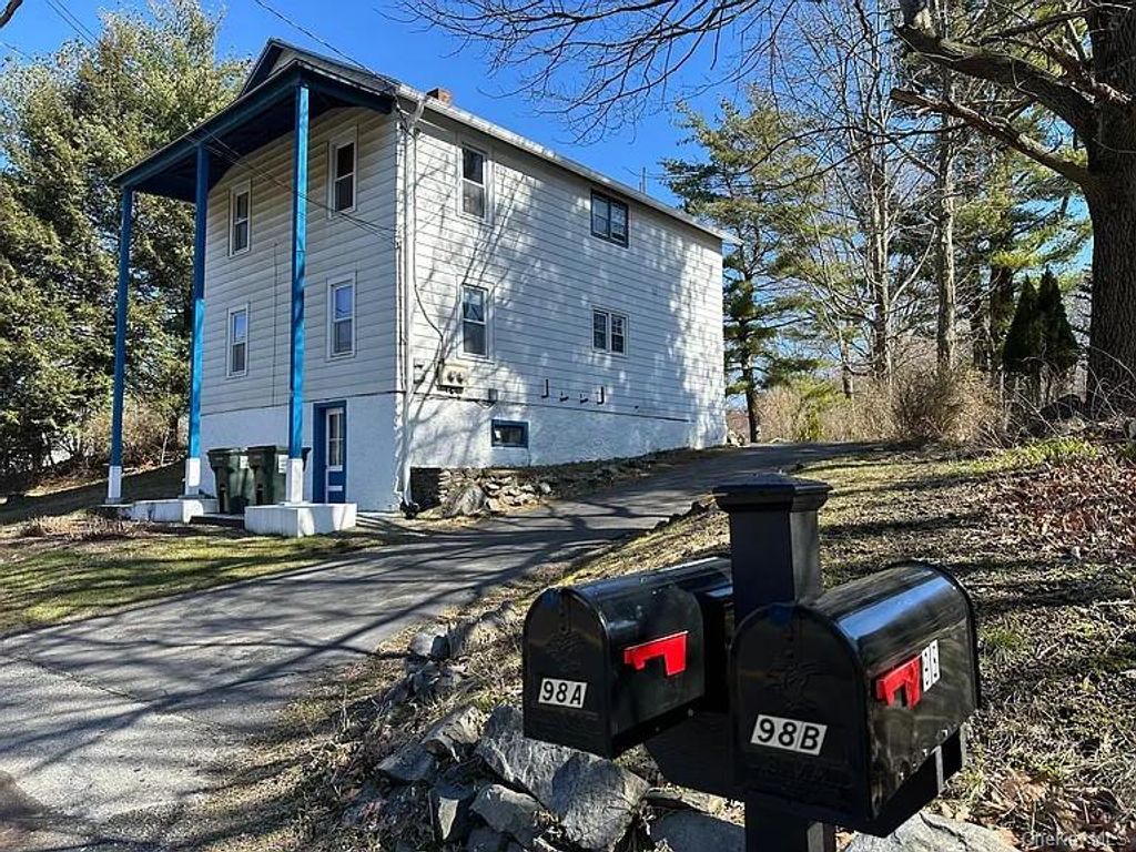 98 New Paltz Road A, Highland, NY 12528