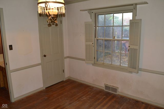 10465 Woodlawn Drive, Indianapolis, IN 46280