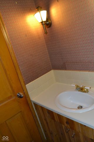10465 Woodlawn Drive, Indianapolis, IN 46280