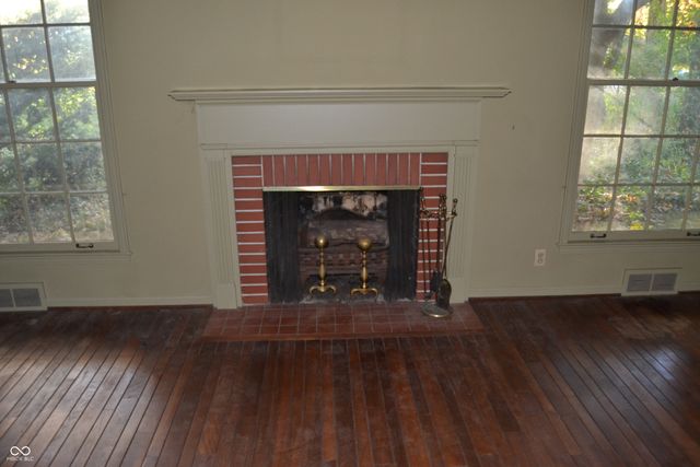 10465 Woodlawn Drive, Indianapolis, IN 46280