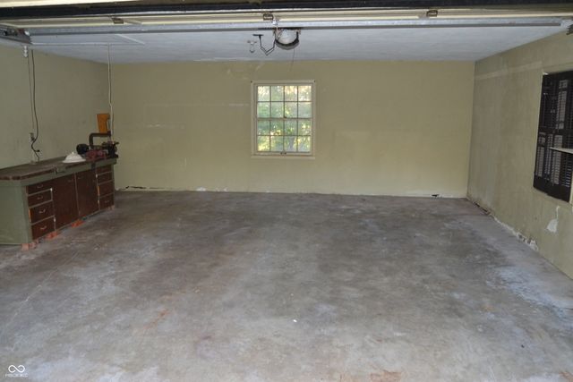 10465 Woodlawn Drive, Indianapolis, IN 46280