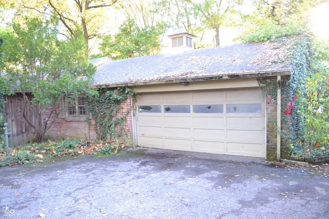 10465 Woodlawn Drive, Indianapolis, IN 46280