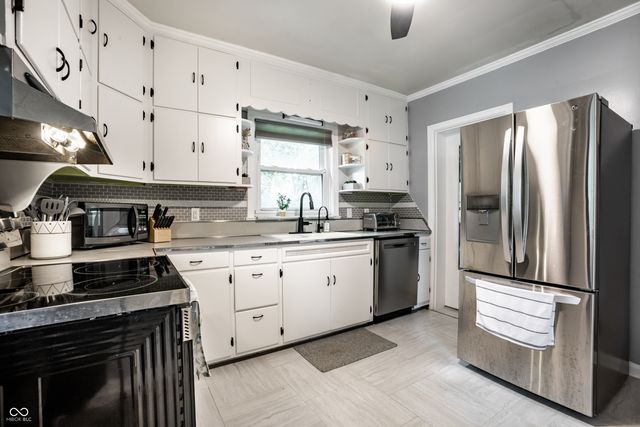3404 Kessler Blvd E Drive, Indianapolis, IN 46220