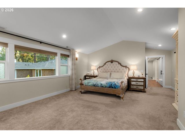 767 10TH St, Lake Oswego, OR 97034