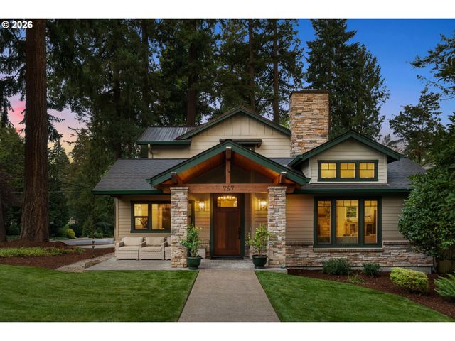 767 10TH St, Lake Oswego, OR 97034