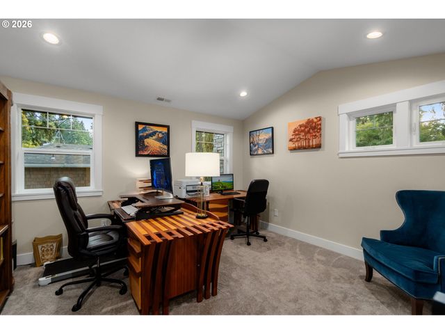 767 10TH St, Lake Oswego, OR 97034