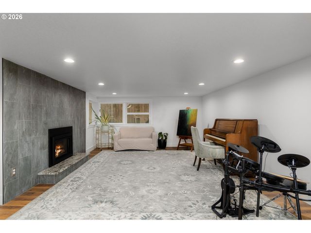 767 10TH St, Lake Oswego, OR 97034