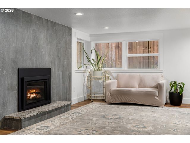 767 10TH St, Lake Oswego, OR 97034