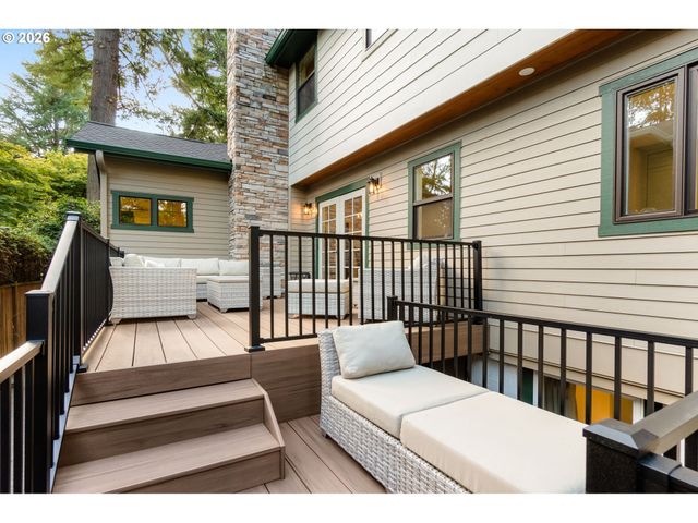 767 10TH St, Lake Oswego, OR 97034