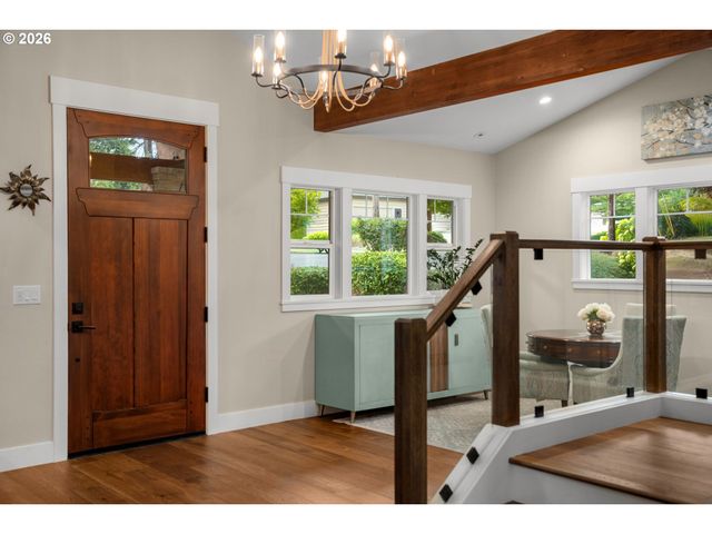 767 10TH St, Lake Oswego, OR 97034