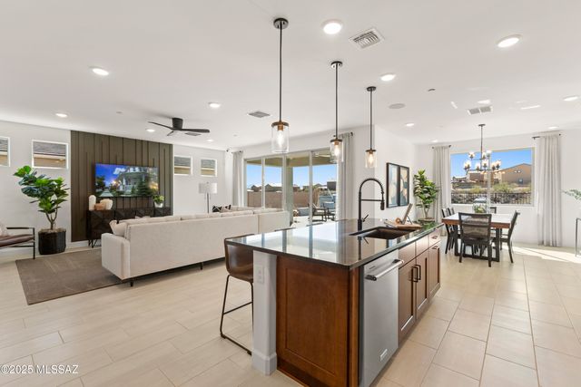 12794 E Tortoise Pointe Drive, Vail, AZ 85641