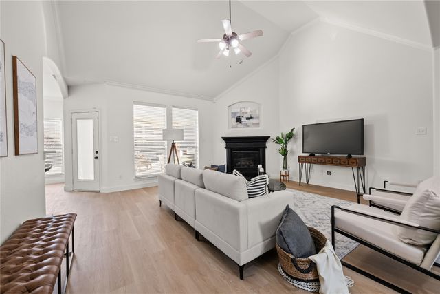 1404 Mossy Ridge, Desoto, TX 75115