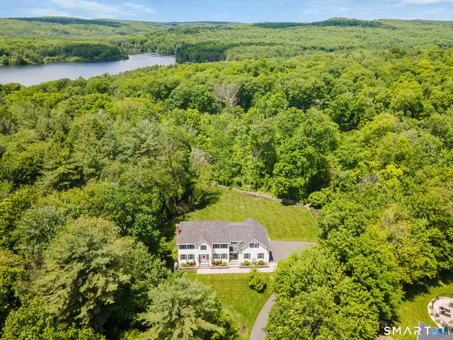 117 Chippenwood Lane, Bristol, CT 06010