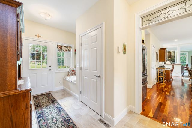 117 Chippenwood Lane, Bristol, CT 06010