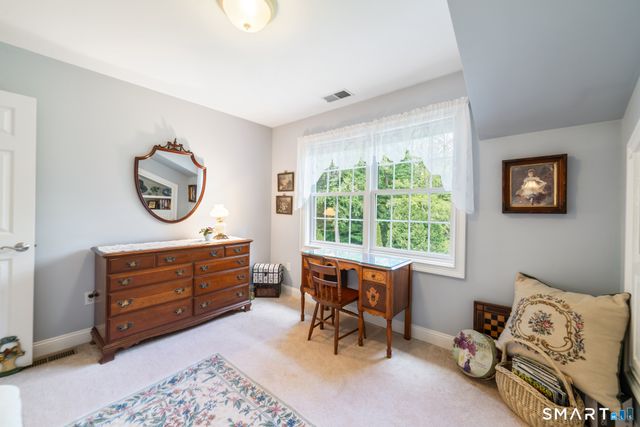 117 Chippenwood Lane, Bristol, CT 06010