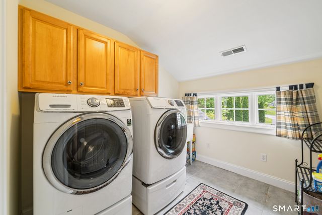 117 Chippenwood Lane, Bristol, CT 06010