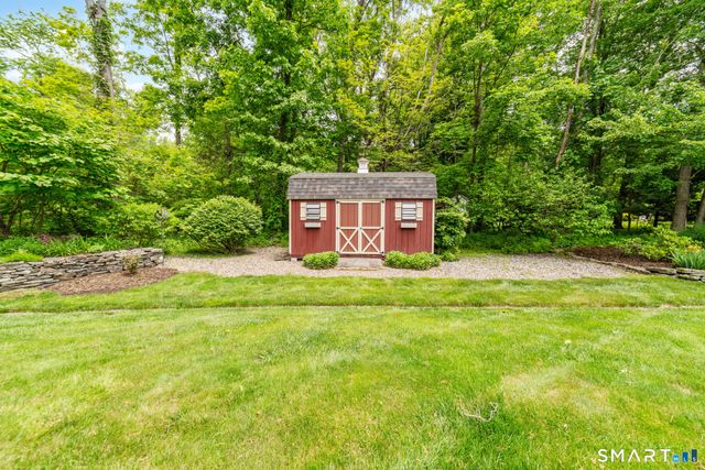 117 Chippenwood Lane, Bristol, CT 06010