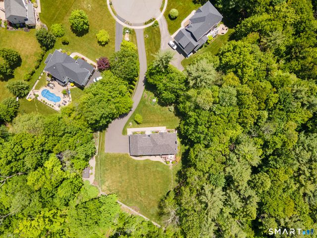 117 Chippenwood Lane, Bristol, CT 06010