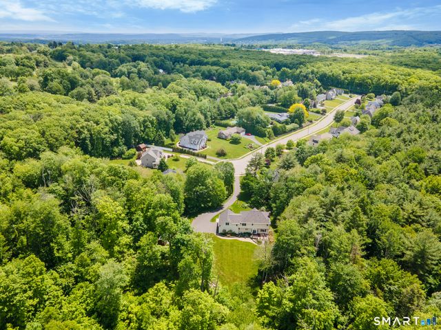 117 Chippenwood Lane, Bristol, CT 06010