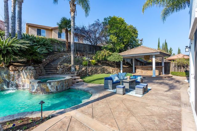 1834 Sanger Peak Way, Antioch, CA 94531