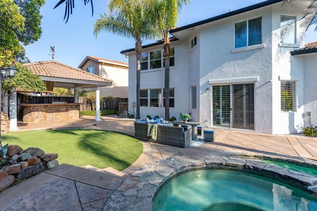 1834 Sanger Peak Way, Antioch, CA 94531